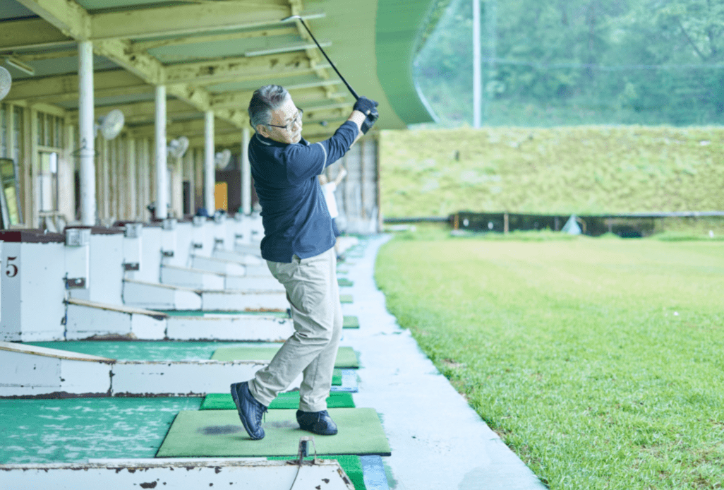 Best Golf Swing Trainer for Senior Golfers - golfswingshirt.com®