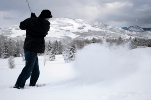 How to Play Golf in Different Weather Conditions - golfswingshirt.com®